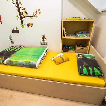 Lux Living Budic Near Terme Catez 公寓