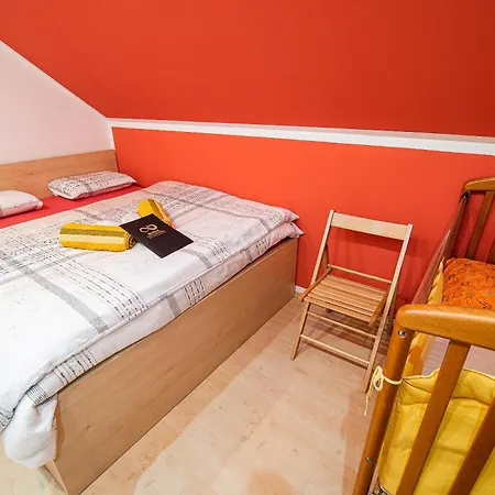 Lux Living Budic Near Terme Catez