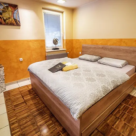 Lux Living Budic Near Terme Catez *