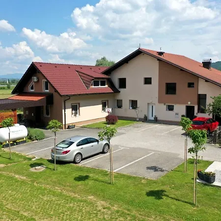 Lux Living Budic Near Terme Catez