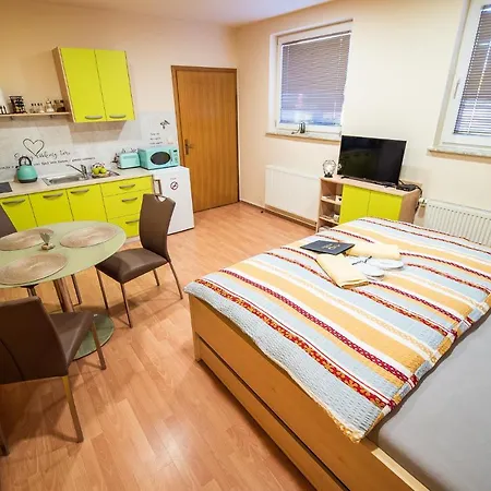 Διαμέρισμα Lux Living Budic Near Terme Catez *